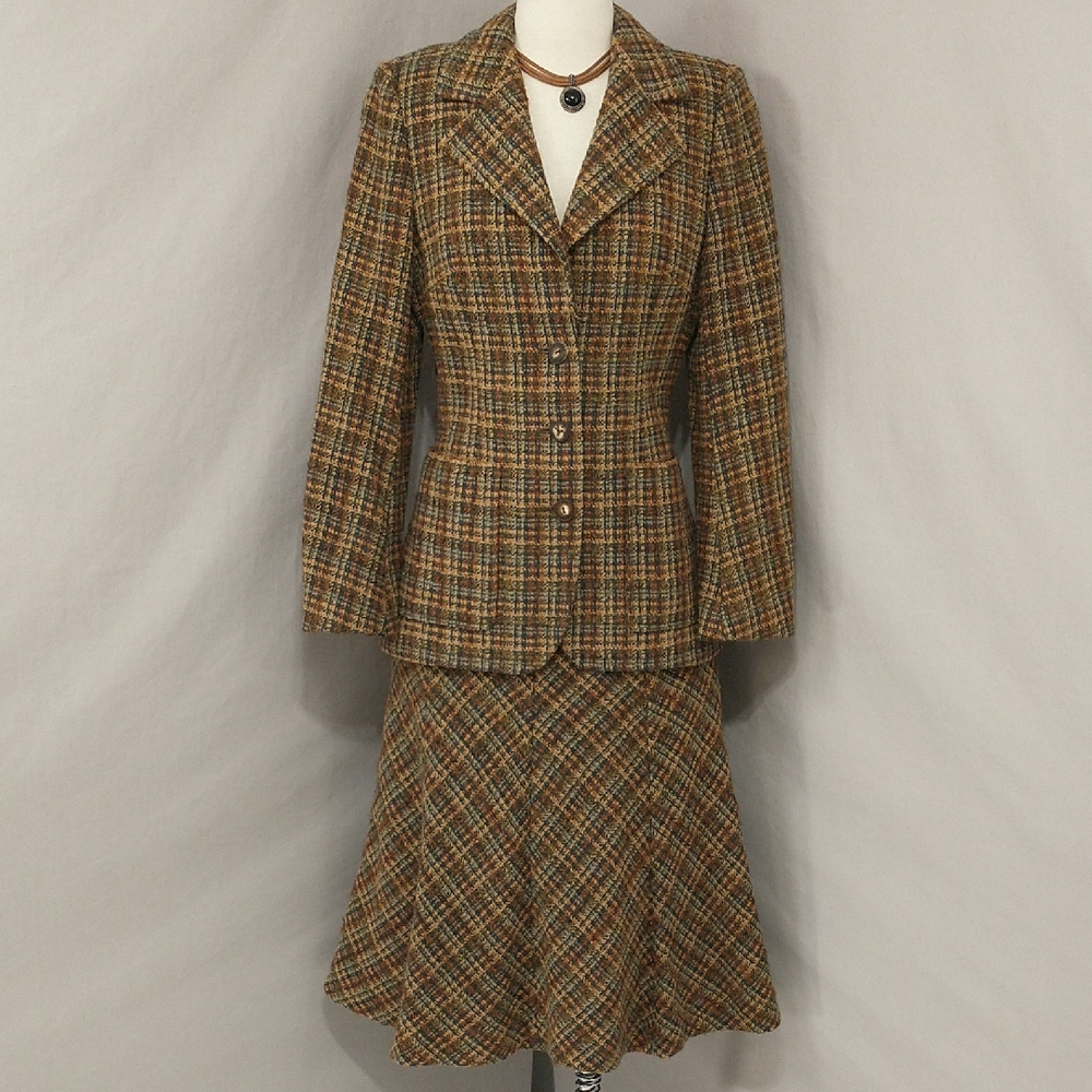 Thick Wool Suit Plaid Vintage Skirt Set Mod Style Great Britain Munrospun SeeMes